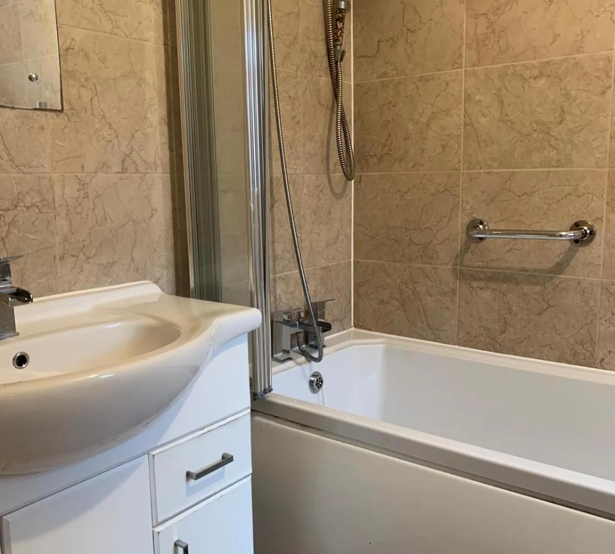 Apartment 4 Bedroom Holiday House In Lenton Nottingham
