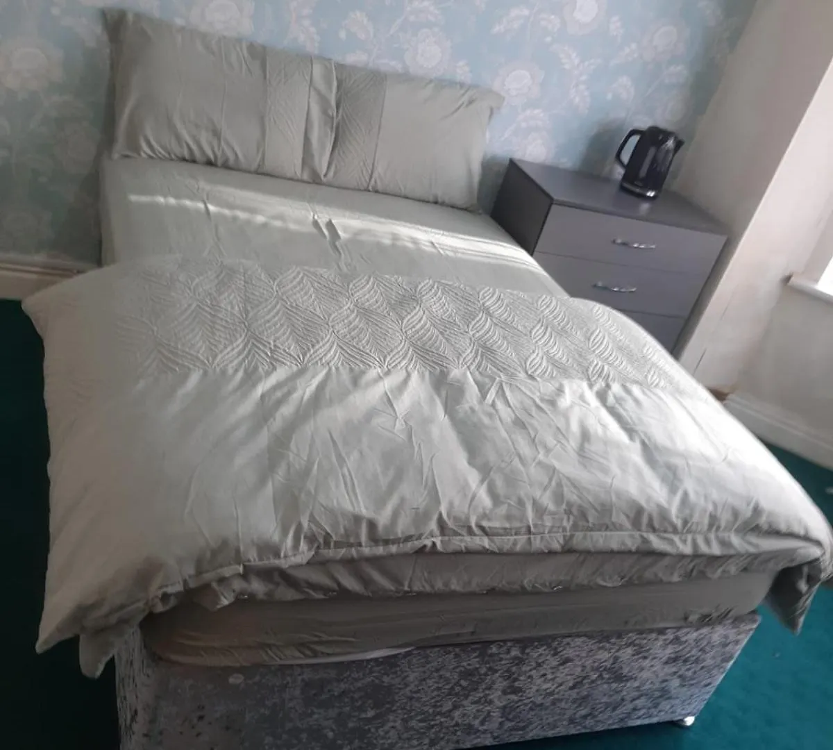 4 Bedroom Holiday House In Lenton Nottingham Apartment